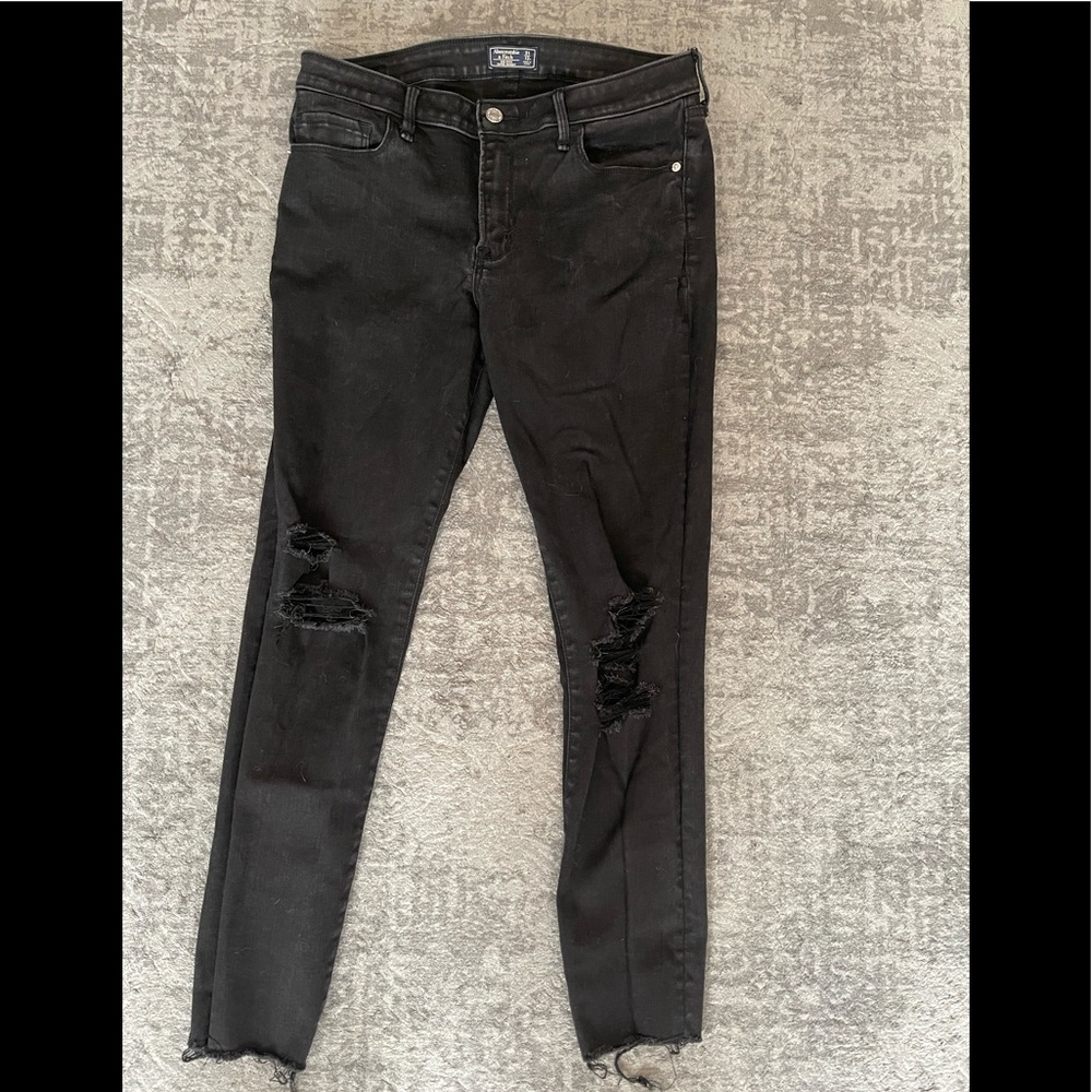 Abercrombie ripped skinny jeans